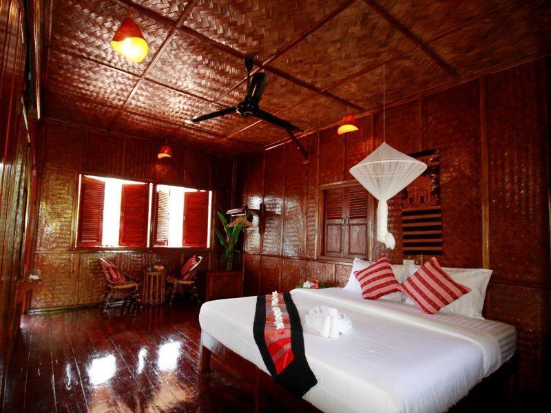 Mekong Riverside Lodge Pakbeng Exterior photo